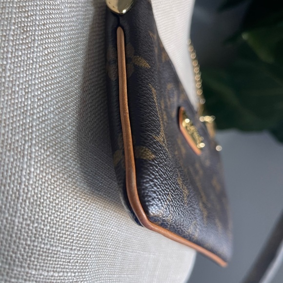 Authentic LOUIS VUITTON Monogram Pochette Milla MM Small Chain Bag - Picture 11 of 17